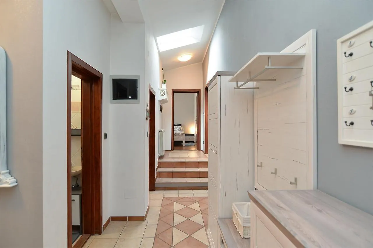 House Medulin 1744 Villa