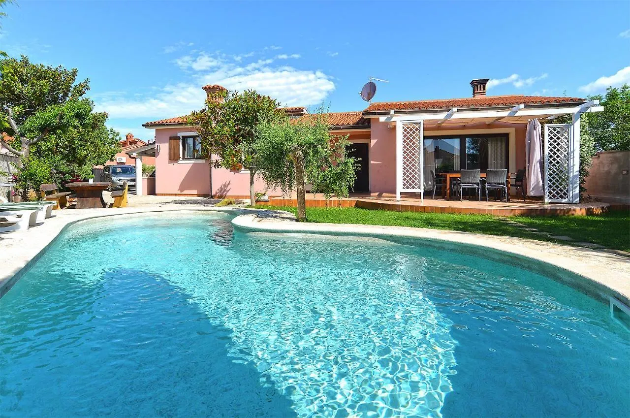 House Medulin 1744 Villa 0*,