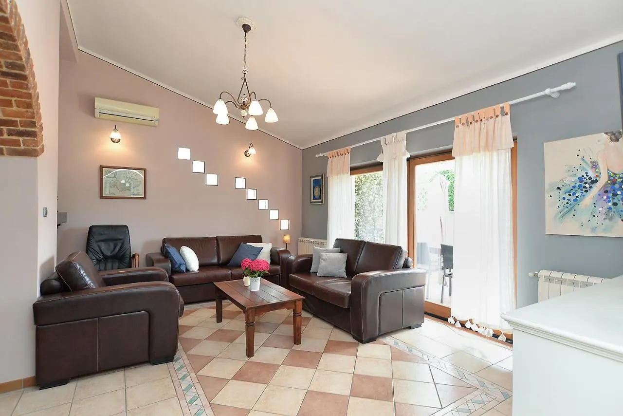Holiday home House Medulin 1744 Villa