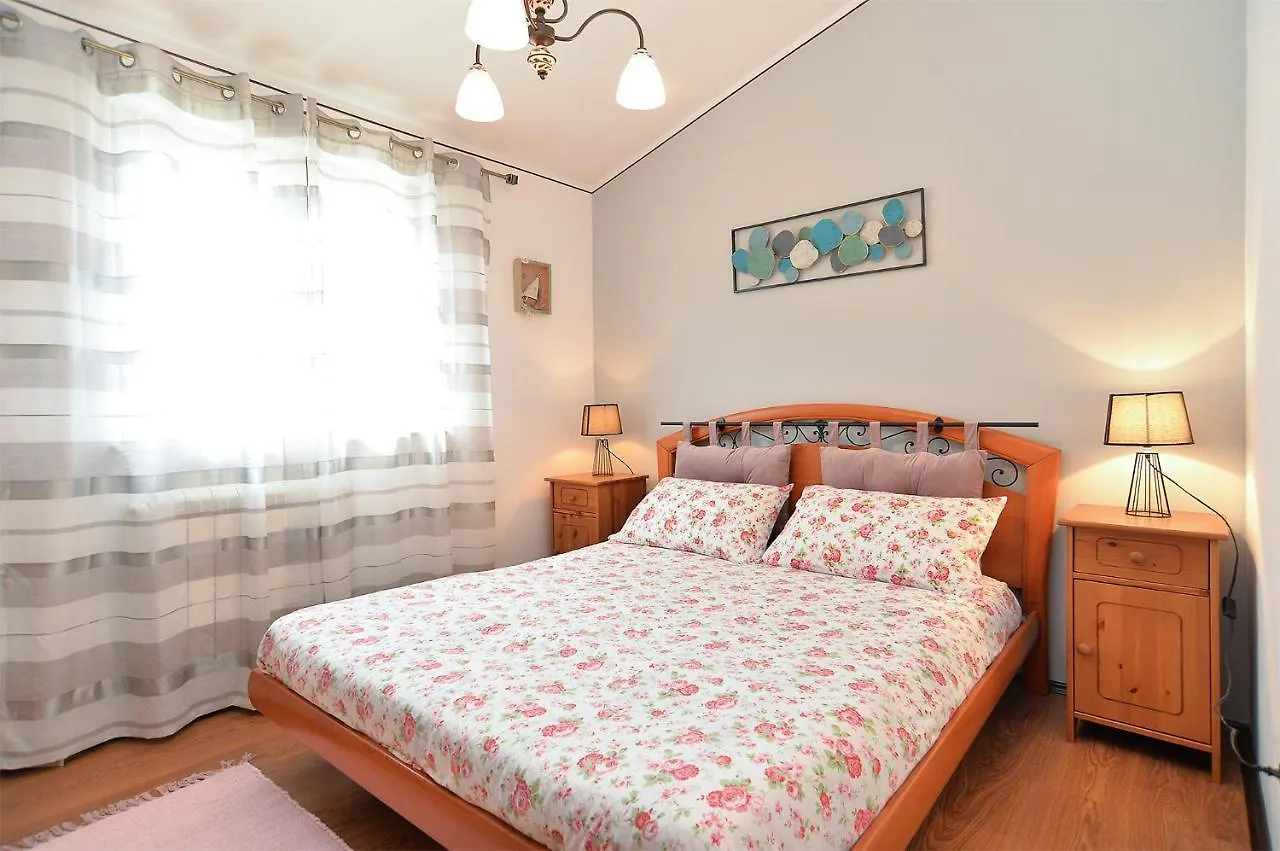 House Medulin 1744 Villa